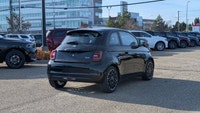 This FIAT 500e boasts a Electric engine powering this Automatic transmission. QUICK ORDER PACKAGE 21... (image 6)