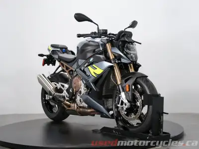 BMW S1000R with 6,620 kms — Grey — nicely spec’d A high-performance naked sport bike that delivers s...