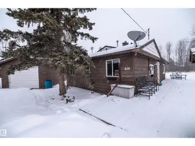 Exceptional location and outstanding value define this 2-bedroom bungalow. , the Home features a bri...