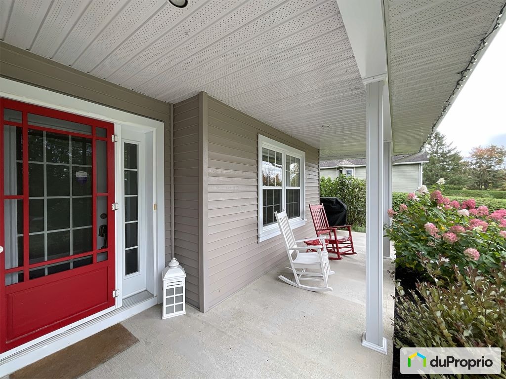 $695,000 - Intergenerational for sale in Magog — photo 2
