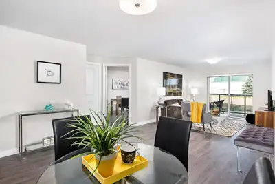 Studio Apartment for Rent - 978 Paisley Road