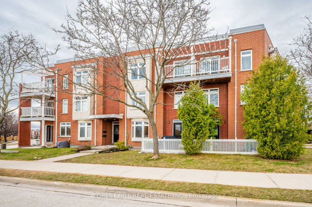 3Bdrms Townhouse, Renovated! Oakville in Condos for Sale in Oakville / Halton Region