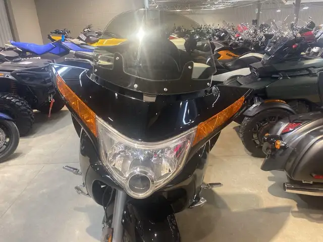 2008 Victory Motorcycles Vision Tour in Sport Touring in Guelph - Image 3