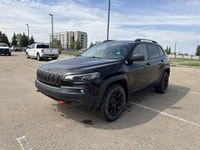 Only 56,675 Miles! This Jeep Cherokee boasts a Regular Unleaded V-6 3.2 L/198 engine powering this A... (image 2)