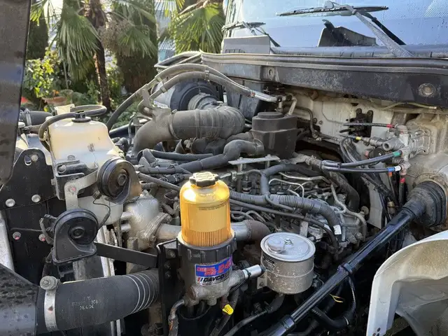 2015 Hino 358 22 Foot Dump Flatdeck with Amco Veba Crane and Air in Heavy Trucks in Regina - Image 66