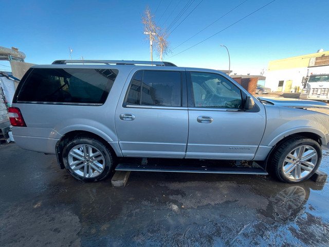 2017 Ford Expedition for PARTS ONLY in Auto Body Parts in Calgary - Image 2