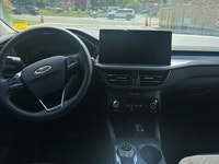Low Mileage, Apple CarPlay, Android Auto, Power Liftgate, Blind Spot Detection, Lane Keep Assist! In... (image 6)