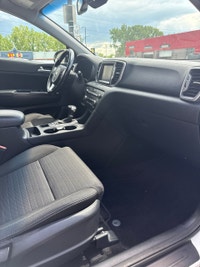 Auto Global - Montréal 2017 Kia Sportage Caméra de Recule Sieges Chauffants Air Climatisée, Mags Gro... (image 9)