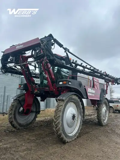 2009 MILLER NITRO 4275 HIGH CLEARANCE SPRAYER 2,765 Hrs, 120', 1600 Gallon SS Tank, Triple Nozzle Bo...
