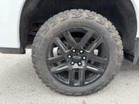 Welcome to Murray Buick GMC - Penticton Conquer the road in our 2022 Chevrolet Silverado 1500 RST Cr... (image 9)