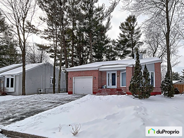 $845,000 - Split Level for sale in Lorraine — photo 3