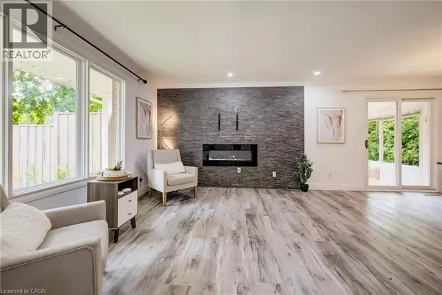 85 FOXHUNT Road Waterloo, Ontario in Houses for Sale in Kitchener / Waterloo - Image 4