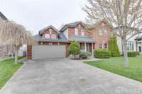 Homes for Sale in East Windsor, Windsor, Ontario $849,900