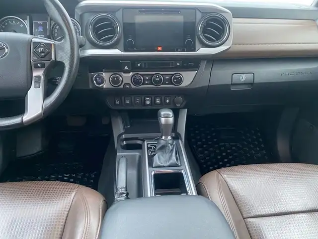 2018 Toyota Tacoma 4x4 Double Cab V6 Auto TRD Off Road in Cars & Trucks in Edmonton - Image 15