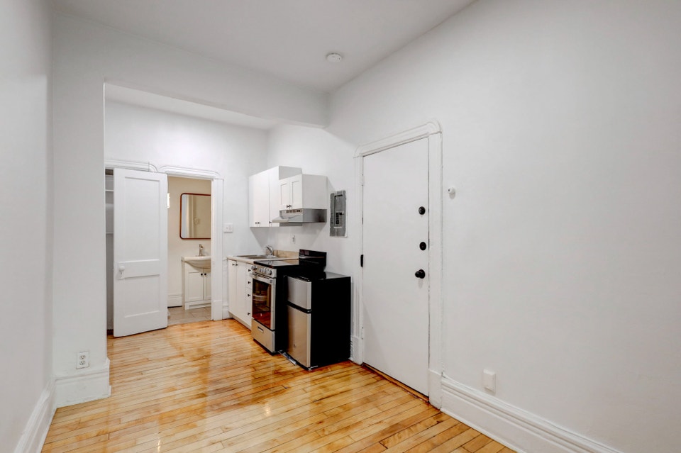 Studio - Plateau Mont-Royal - Électros inclus - Disponible 4