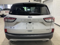 Le Ford Escape Hybrid 2020 TITANIUM AWD CUIR MAGS CAMERA RECUL A/C CRUISE offert chez AutoStudio 72... (image 2)