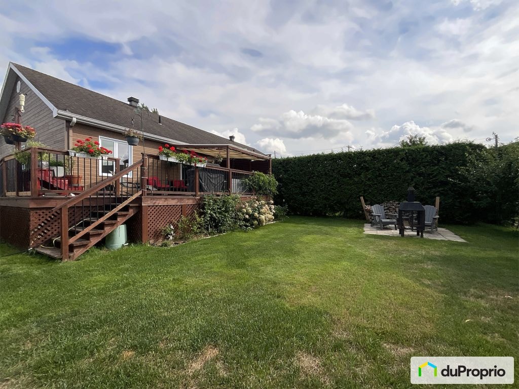 $379,900 - Semi-detached for sale in Scott — photo 2