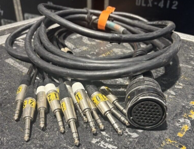 LK1047 ¼ Insert Snakes