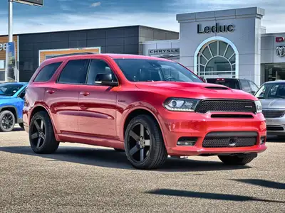 5.7L HEMI V8 R/T AWD Blacktop Package Trailer Tow Group IV Power Sunroof Rear DVD Entertainment Cent...