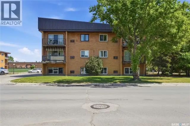 1 4341 Rae STREET Regina, Saskatchewan in Condos for Sale in Regina - Image 2