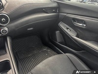 This Nissan Sentra boasts a Regular Unleaded I-4 2.0 L/122 engine powering this Variable transmissio... (image 8)