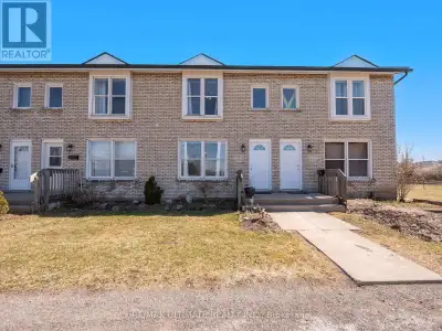 Don't miss this beautifully renovated end-unit townhouse at 252-3 Bertie St, Fort Erie! Perfect for...