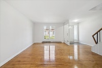 Visit our Website: https://www.capreit.ca/apartments-for-rent/mississauga-on/3455-havenwood-townhome... (image 4)