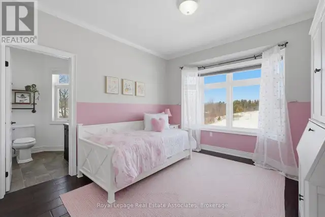 100 CHESSWOOD TRAIL Hamilton, Ontario in Houses for Sale in Oakville / Halton Region - Image 24