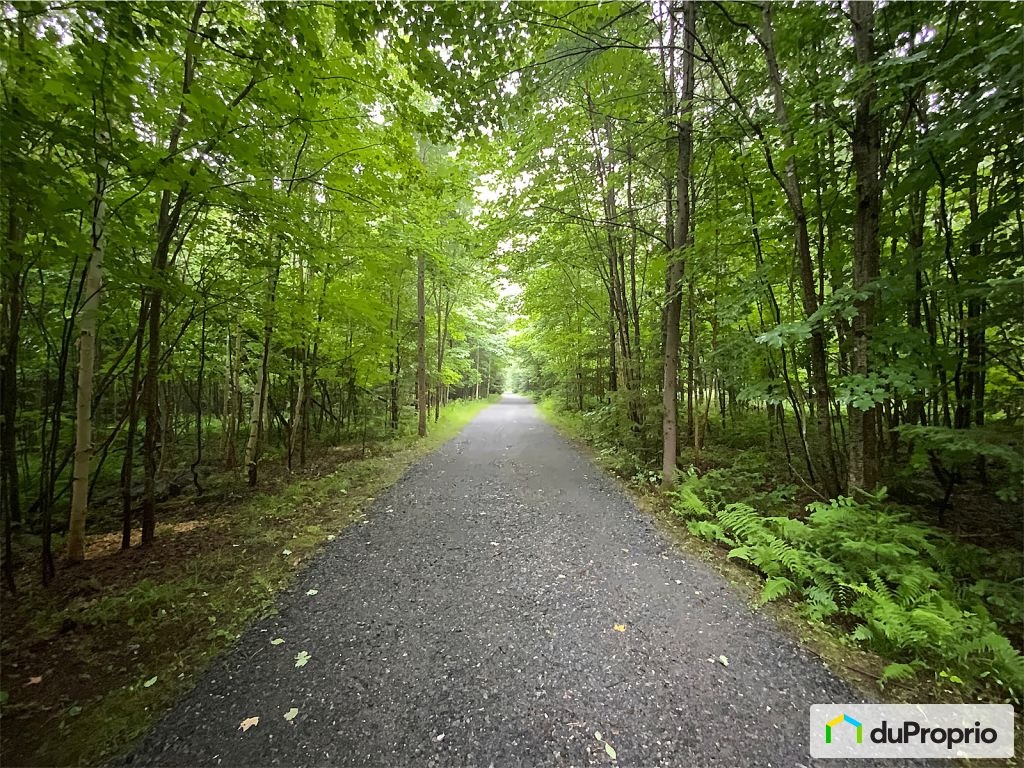 $1,249,000 - Villa for sale in Lac-des-Plages — photo 2