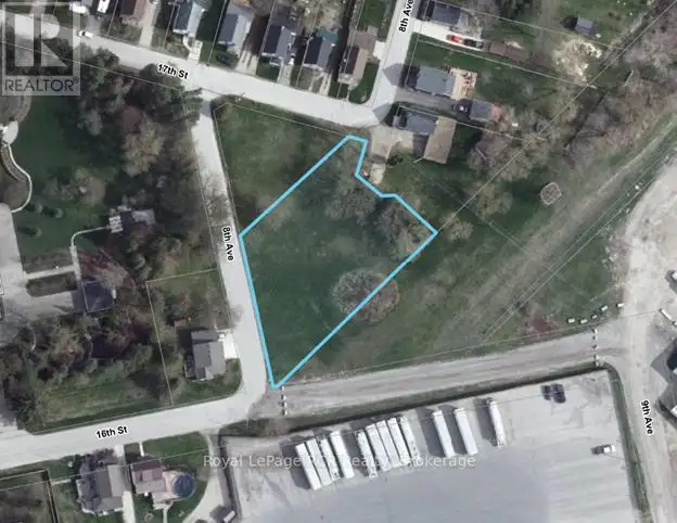 730 8TH AVENUE Hanover, Ontario in Land for Sale in Owen Sound - Image 2