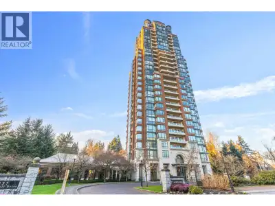 LOCATION!LOCATION!PURCHASE AND COME AND ENJOY THIS EXTRA-LARGE 1 BEDROOM AND DEN (WHICH COULD EASILY...