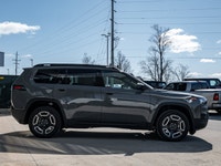 Welcome to 400 Chrysler Dodge Jeep Ram. The 2026 Jeep Cherokee Laredo is a brand new compact SUV tha... (image 9)