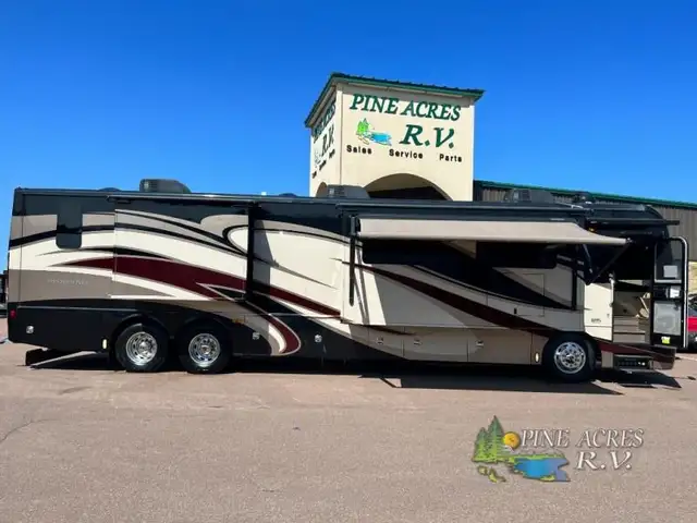 2015 Fleetwood RV Providence 42M only 027,446 Miles in RVs & Motorhomes in Moncton - Image 3