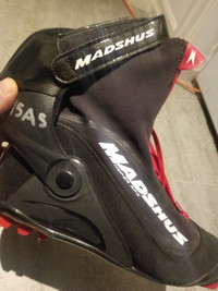 Madshus Hyper RPS skate boots - Size 11 US Men