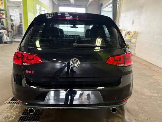2017 Volkswagen Golf GTI 5dr HB DSG Autobahn in Cars & Trucks in Laval / North Shore - Image 5
