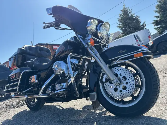 2001 Harley-Davidson Electra Glide Classic ~ ELECTRA GLIDE ~ 88C in Sport Touring in City of Toronto - Image 30