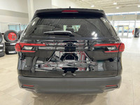 ADAPTIVE CRUISE CONTROL, HEATED FRONT SEATS, POWER LIFTGATE, BLIND SPOT MONITOR, LANE KEEPING ASSIST... (image 6)