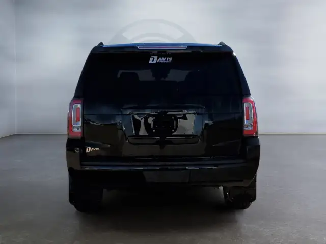 2020 GMC Yukon in Cars & Trucks in Medicine Hat - Image 4