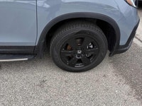 Our 2022 Honda Pilot Trailsport in Sonic Grey Pearl is an incoming vehicle! Call to find out more in... (image 6)