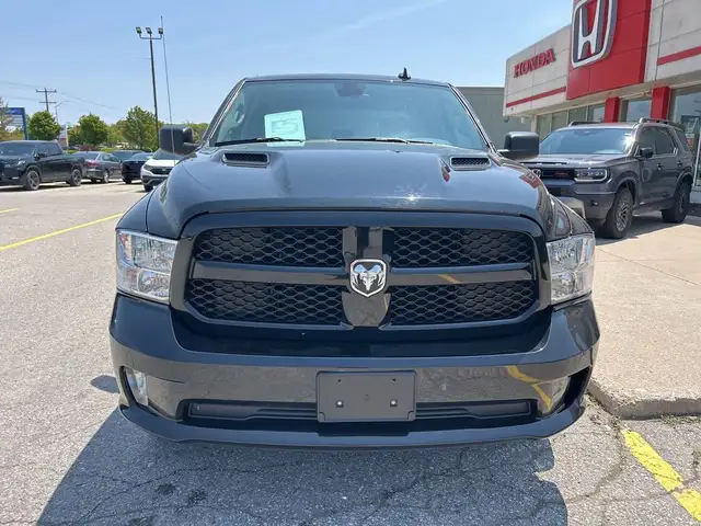 2022 Ram 1500 Classic Express64385358320001122
