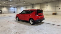 // ACCIDENT FREE!! // Meet the 2020 Kia Soul EX, a smart choice for drivers who want easy city parki... (image 5)