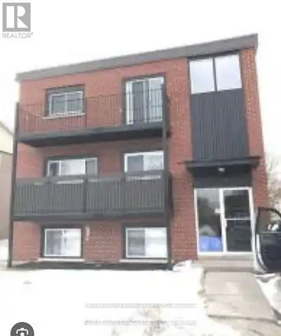 5 - 14 FRANK STREET Clarington (Bowmanville), Ontario
