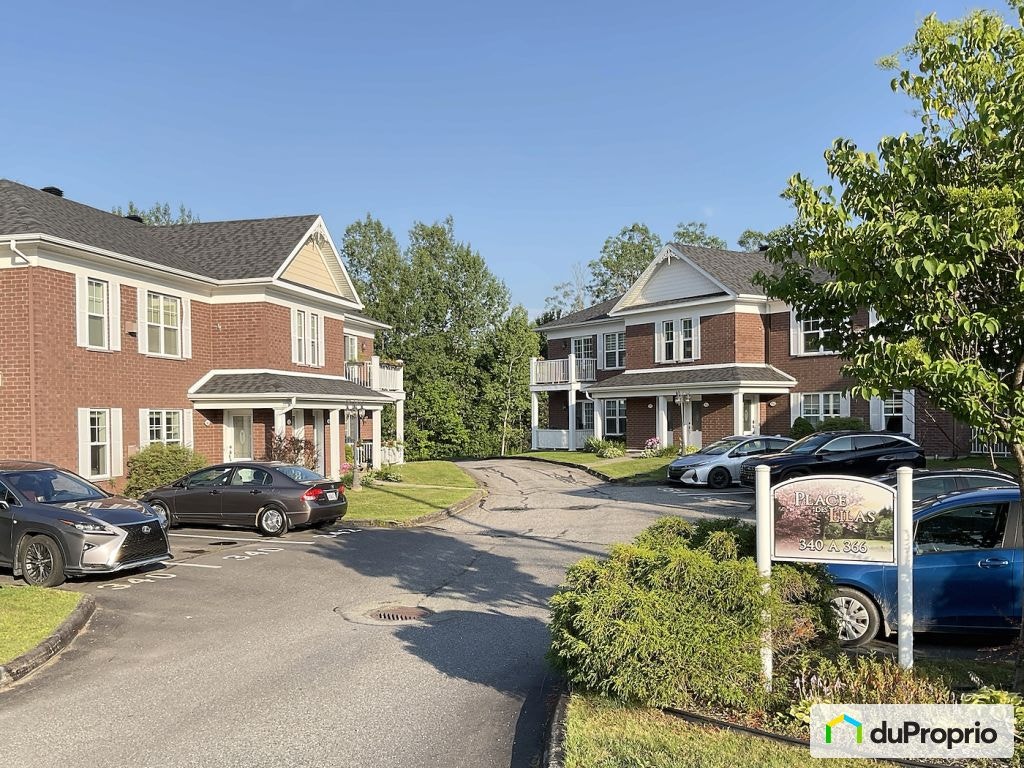 $369,900 - Condominium for sale in Magog — photo 1