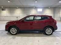 // ACCIDENT FREE!! // Meet the 2022 Nissan Qashqai SV FWD | Remote Start | Heated Steering Wheel, of... (image 9)