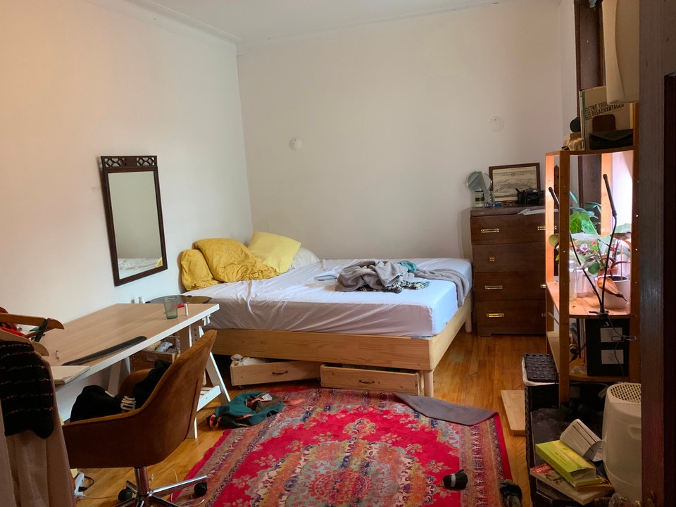 4½, deux grandes chambres, idéal étudiants, 2 min métro ! 5