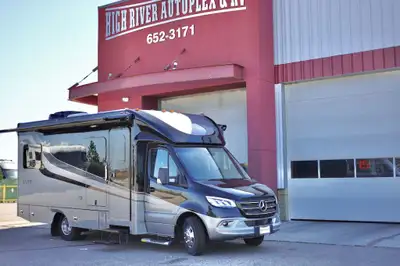 Mercedez Chassis! Capable of taking you anywhere adventure calls! Specifications and Features: Chass...