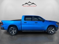 THIS 0NE OWNER RAM 1500 BUILT TO SERVE CREWCAB COMES WITH A 5.7 V8 HEMI. HEATED BUCKET SEATS, REMOTE... (image 5)