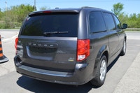 2018 Dodge Grand Caravan SXT 136,564 KM Only $13,950 or $130 Bi-Weekly (O.A.C.). Bi-weekly payment i... (image 4)