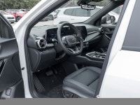 Midnight Edition- HD Surround Vision | Panoramic Sunroof | Heated Steering Wheel | Evotex/ Heated Fr... (image 7)