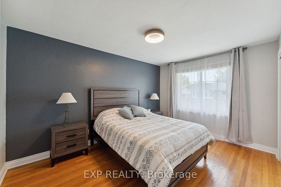 November 1 - BUNGALOW - PARKWOOD HILLS - 3+3 BEDROOMS 4